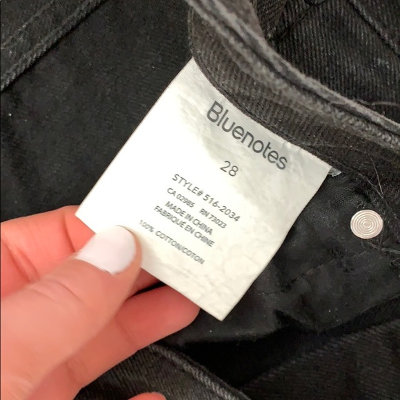 Black distressed mom jeans, worn once EUC - Picture 2 of 4